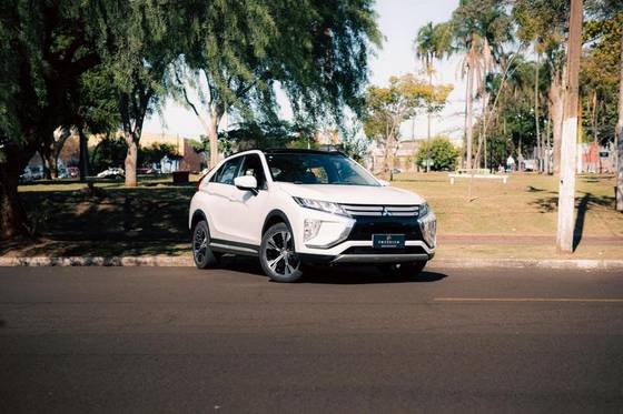 MITSUBISHI ECLIPSE CROSS 1.5 MIVEC TURBO GASOLINA HPE-S S-AWC CVT MITSUBISHI ECLIPSE CROSS 1.5 MIVEC TURBO GASOLINA HPE-S S-AWC CVT